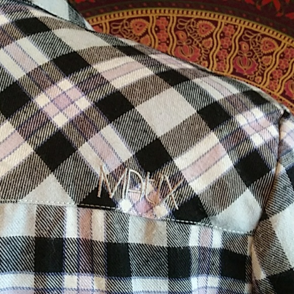 Matix Button Down Flannel - Picture 4 of 7